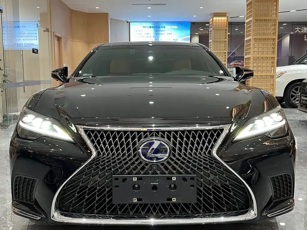 Lexus LS — фото 2