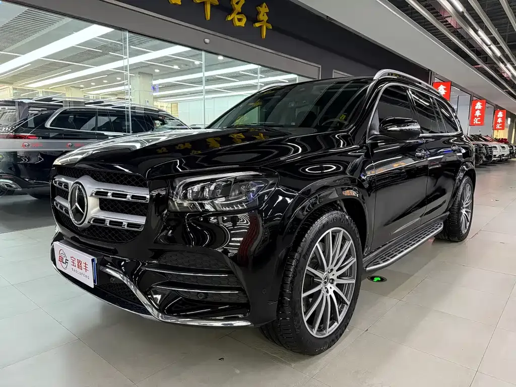 Mercedes-Benz GLS — фото 1