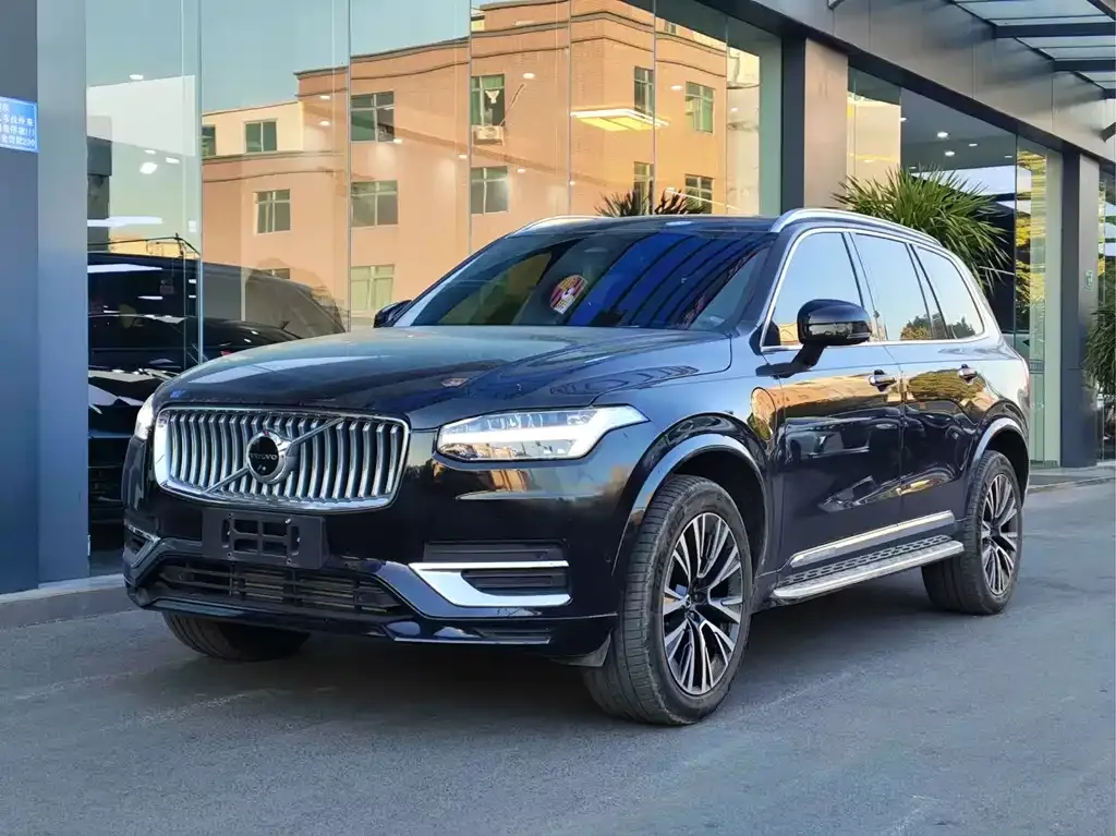 Volvo XC90 PHEV — фото 1