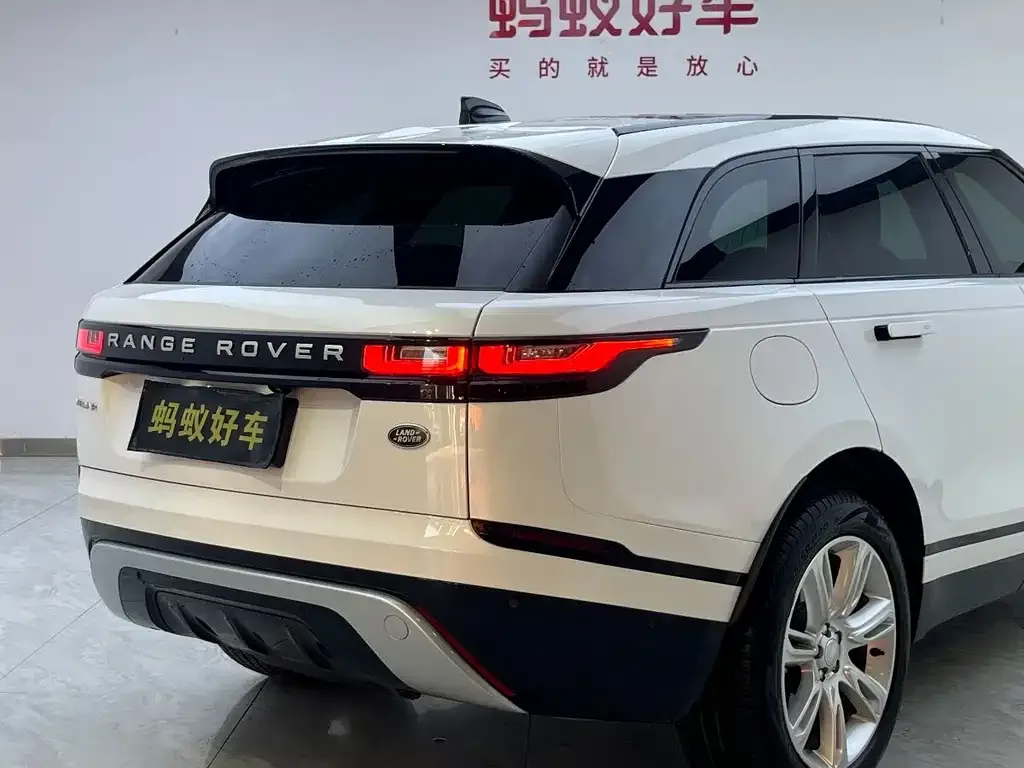Land Rover Velar — фото 10