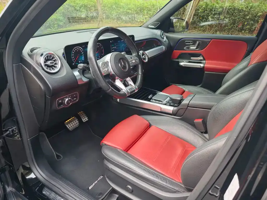 Mercedes-Benz GLB AMG — фото 9