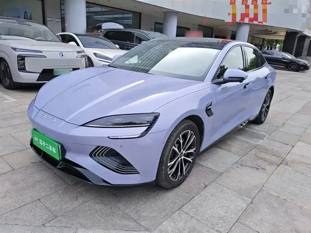 BYD Seal — фото 1