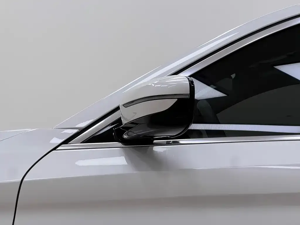 BMW 5 Series — фото 10