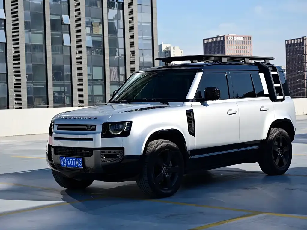 Land Rover Defender — фото 1