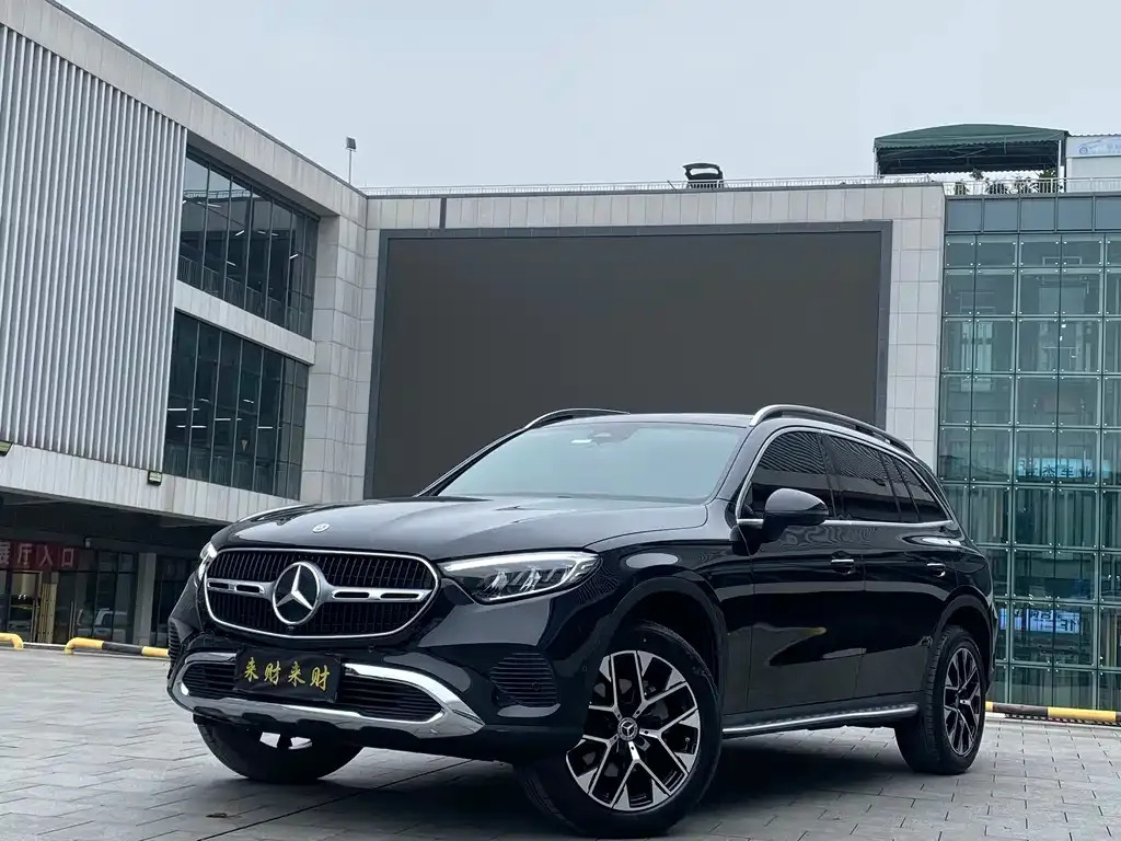 Mercedes-Benz GLC — фото 1