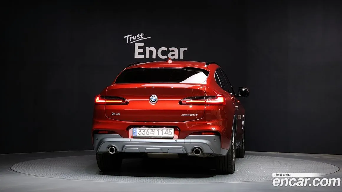 BMW X4 — фото 4