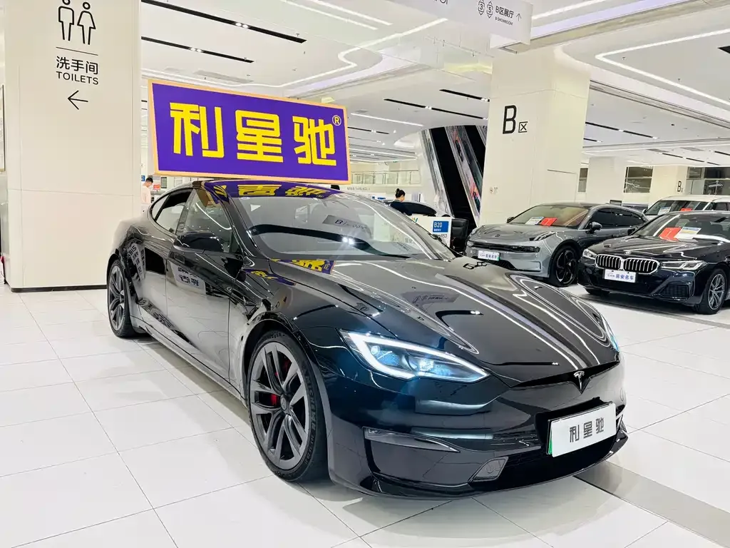 Tesla Model S — фото 3