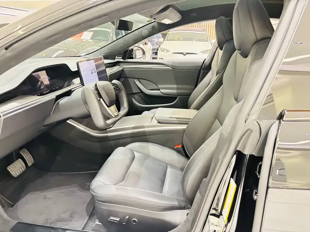 Tesla Model S — фото 7