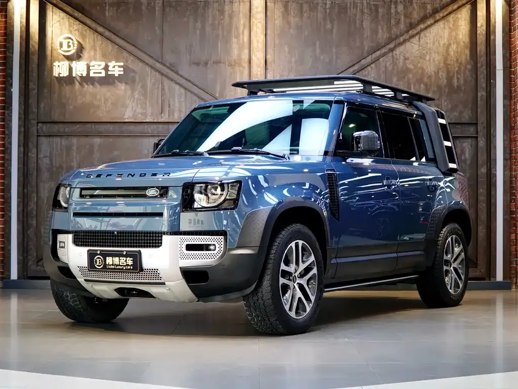 Land Rover Defender — фото 1