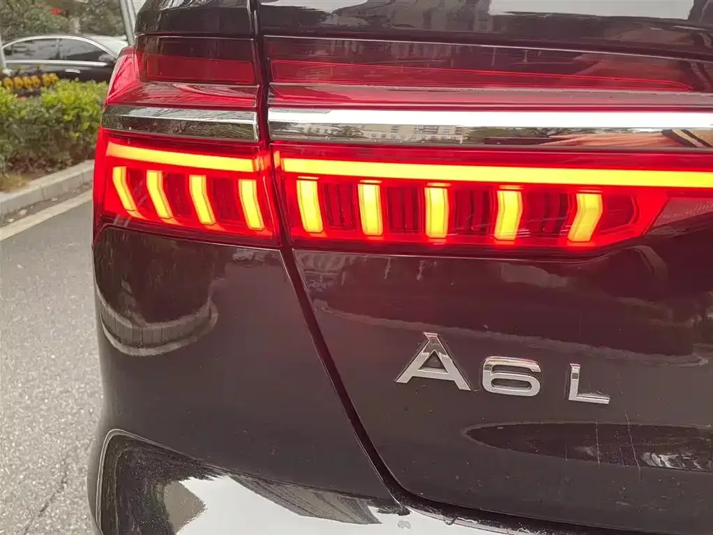 Audi A6L — фото 7