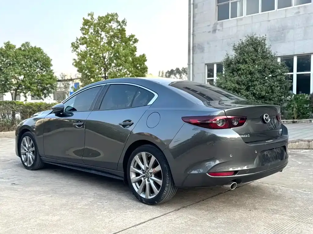 Mazda 3 Axela — фото 6