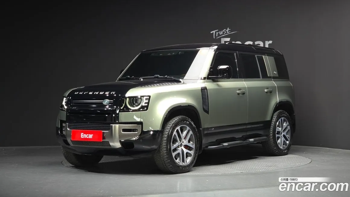 Land Rover Defender — фото 1