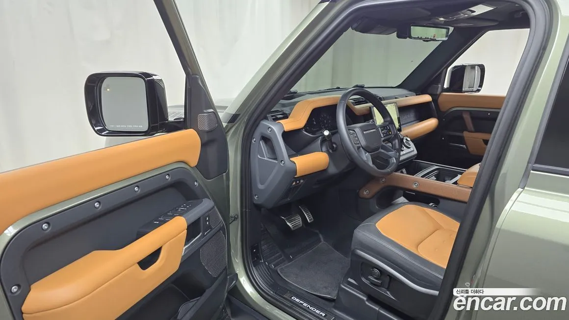Land Rover Defender — фото 10