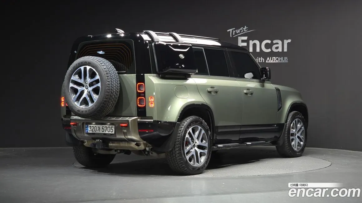 Land Rover Defender — фото 2