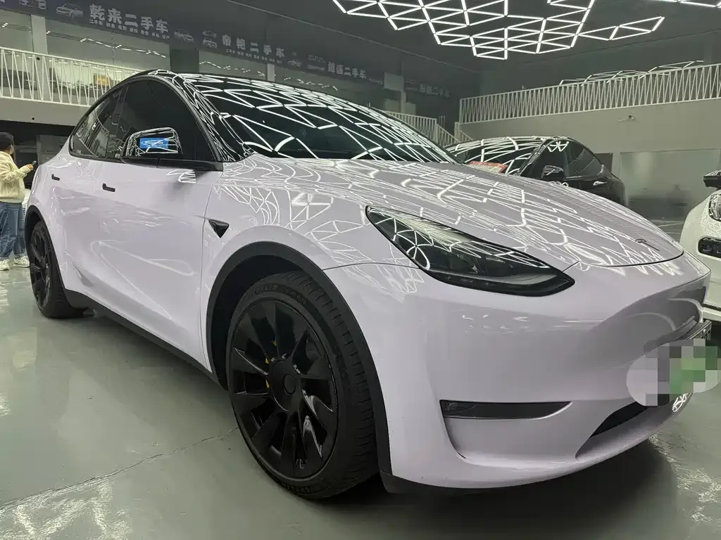 Tesla Model Y — фото 3
