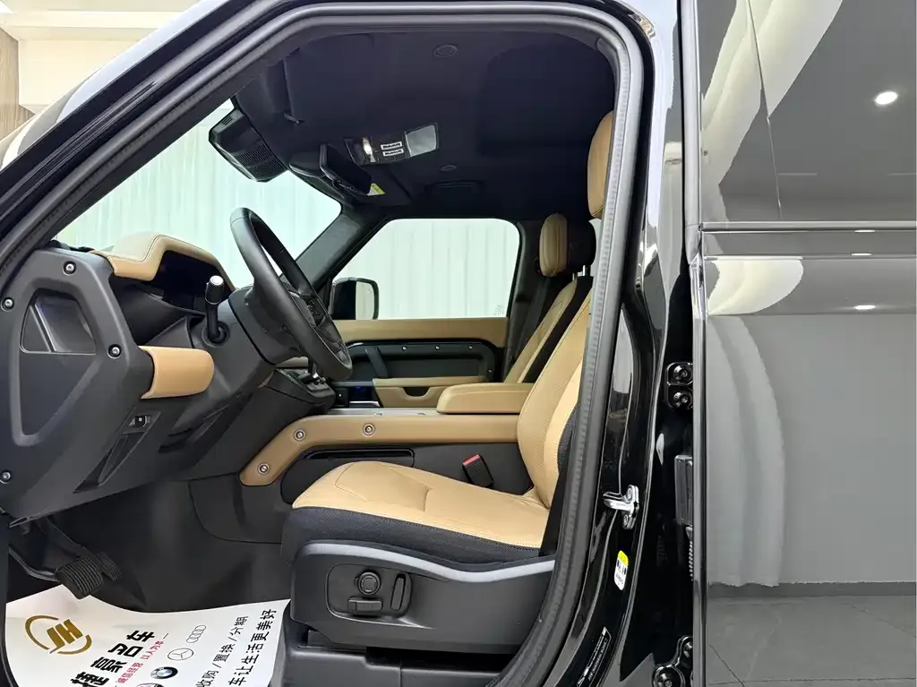Land Rover Defender — фото 4