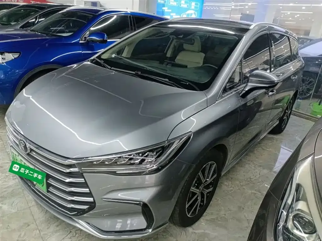 BYD MAX New Energy — фото 2