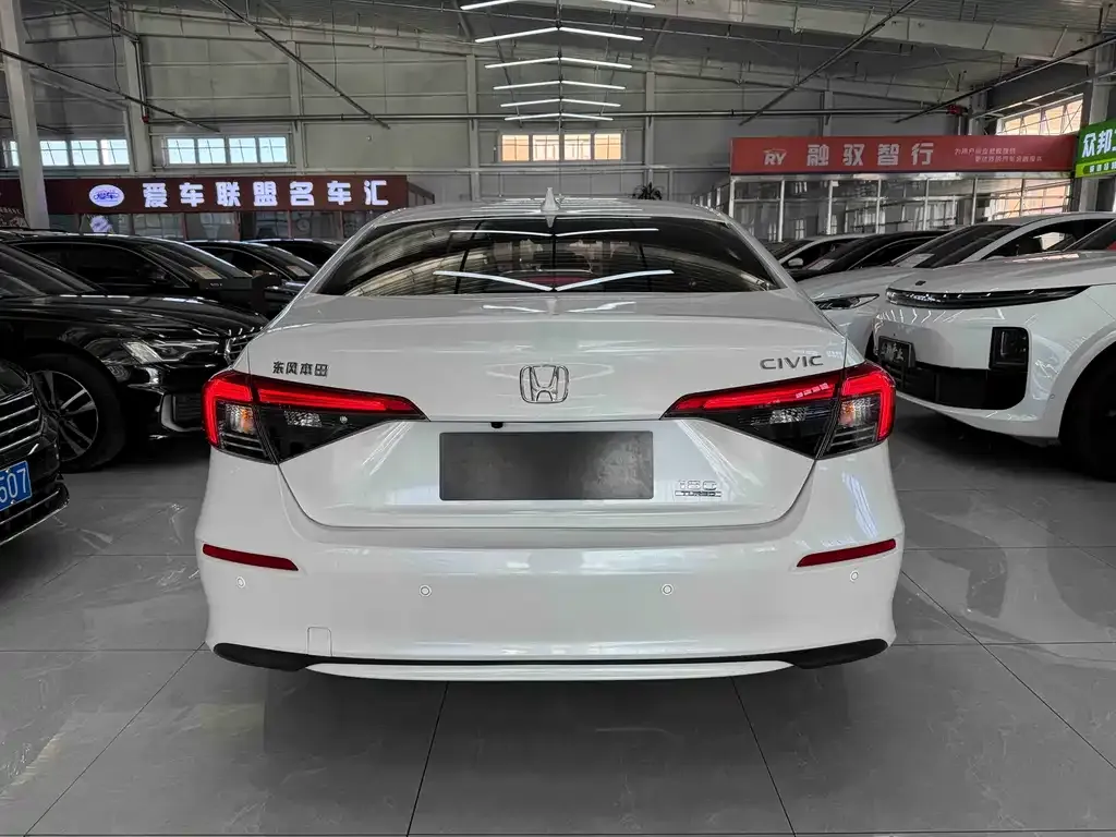 Honda Civic — фото 5