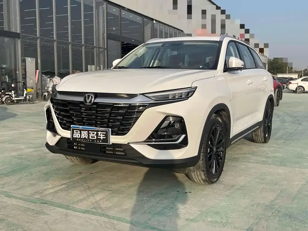 Changan CS75 — фото 1