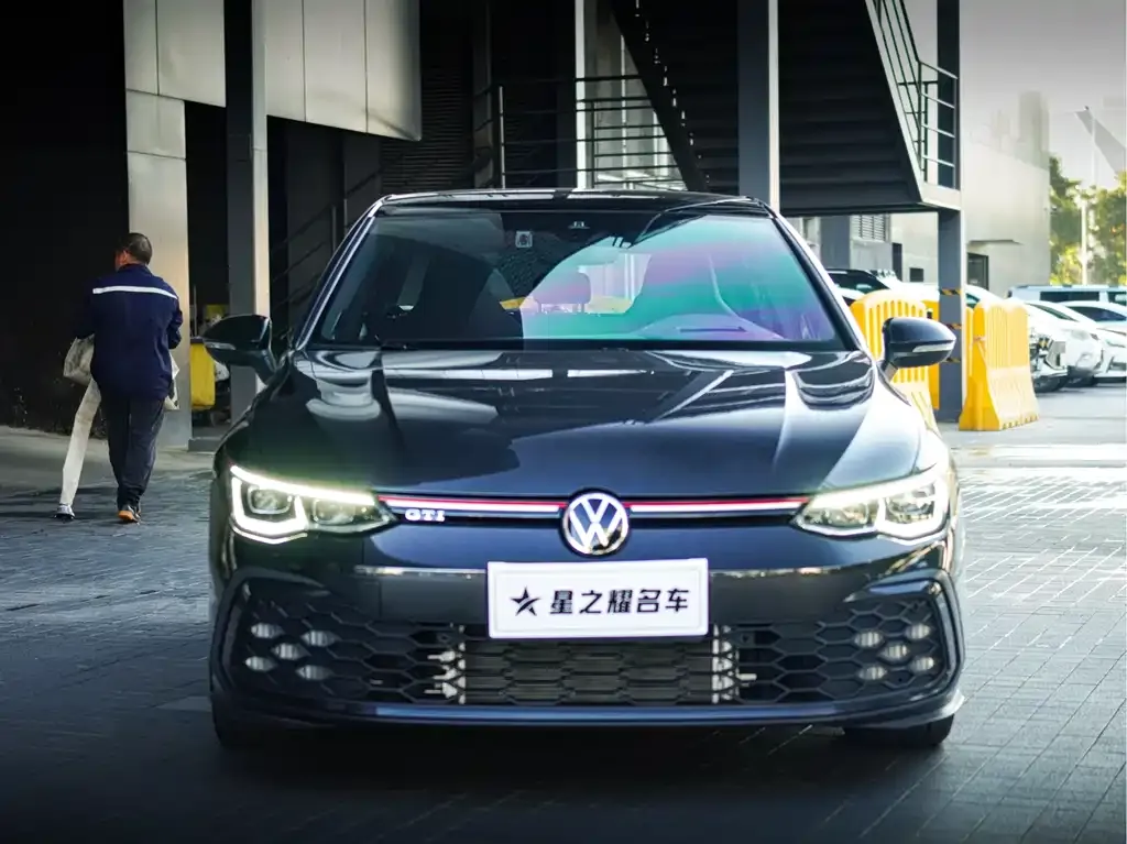 Volkswagen Golf GTI — фото 2
