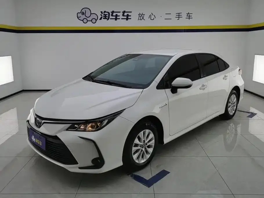 Toyota Corolla — фото 1
