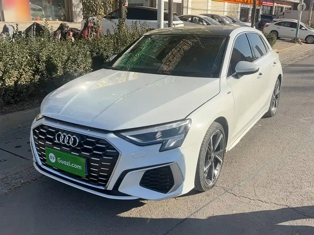Audi A3 — фото 1