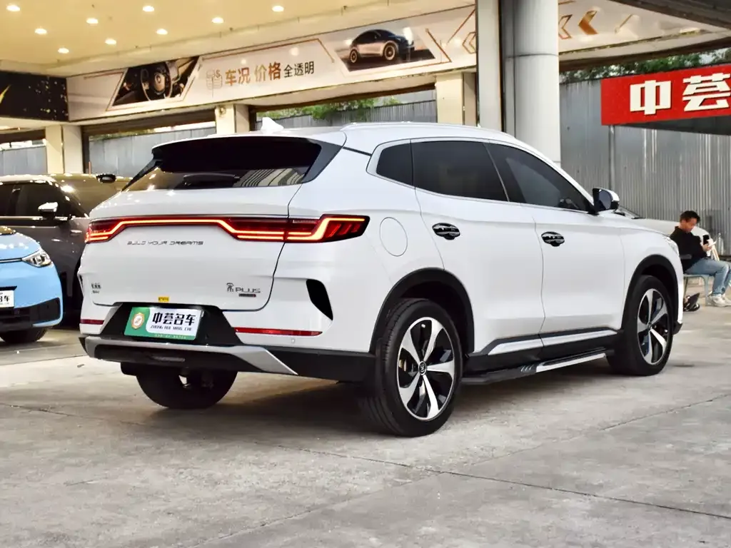 BYD PLUS New Energy — фото 9
