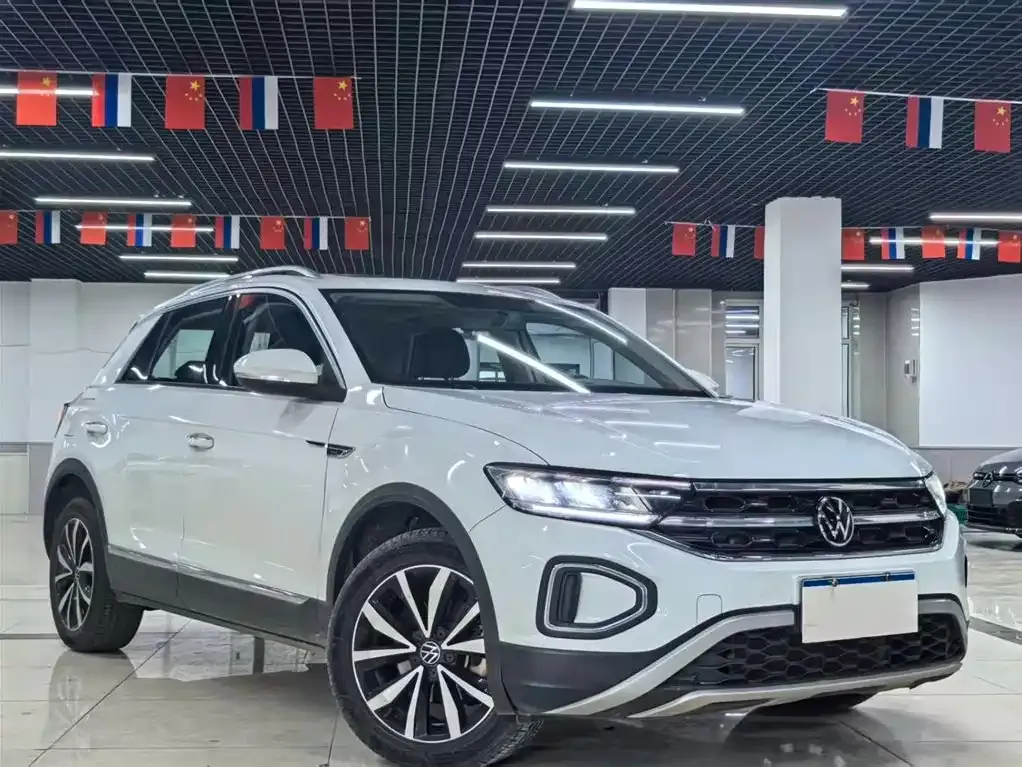 Volkswagen T-Roc — фото 3