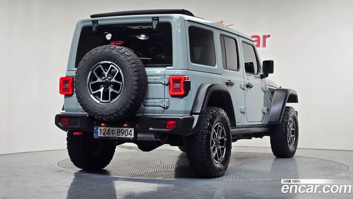 Jeep Wrangler — фото 2