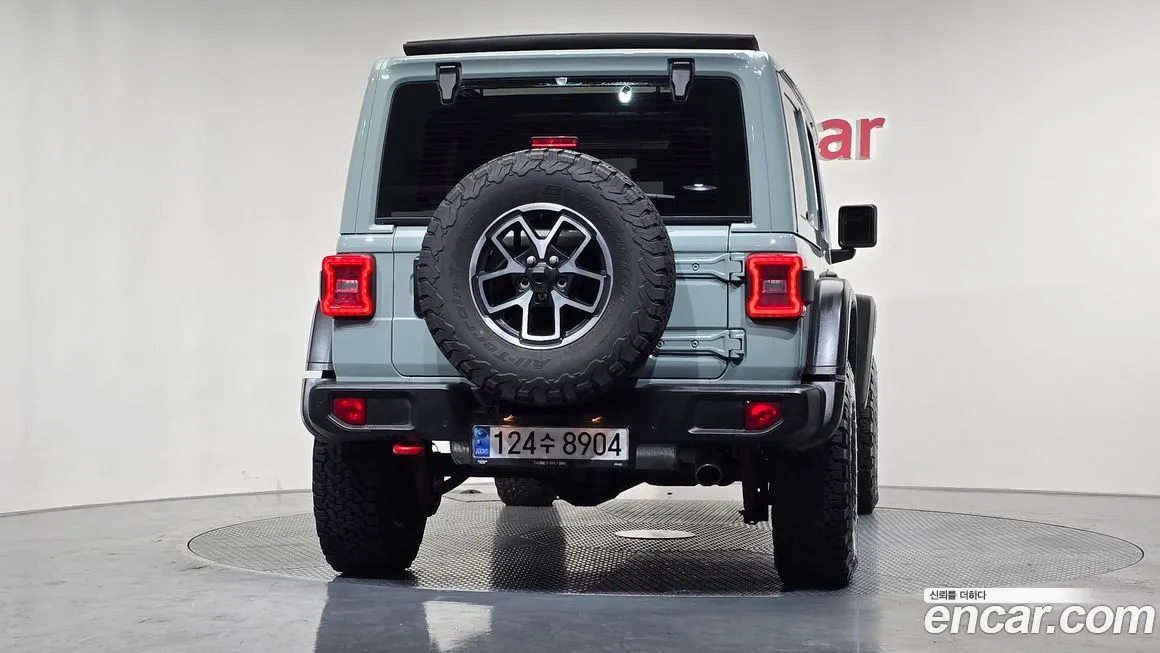 Jeep Wrangler — фото 4