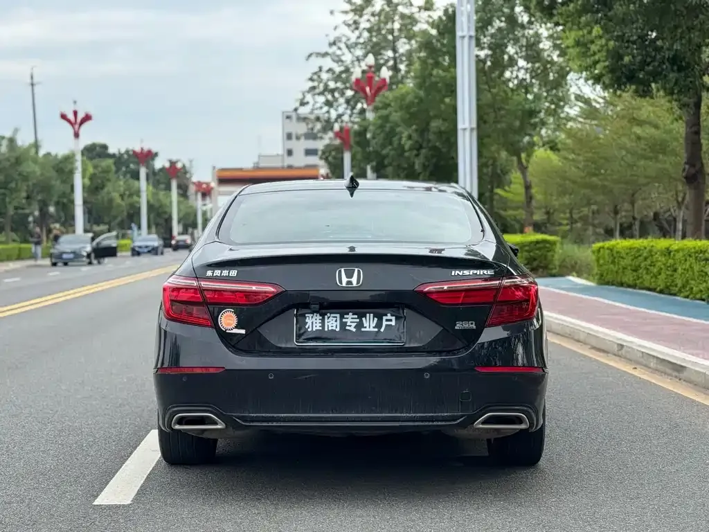 Honda Inspire — фото 5
