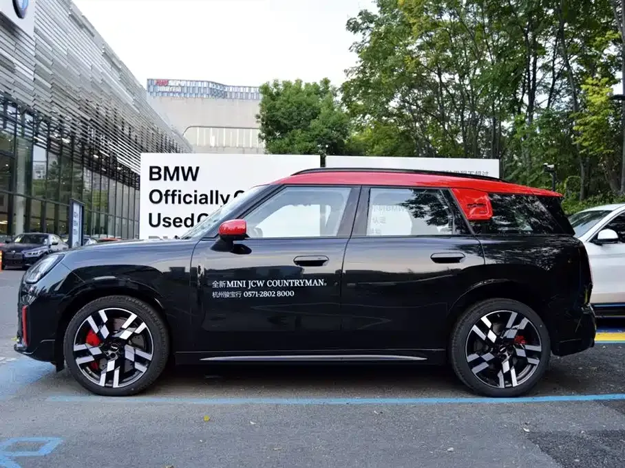 MINI Countryman JCW — фото 2