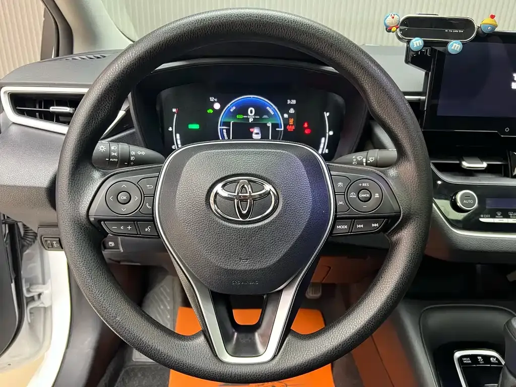 Toyota Corolla — фото 3