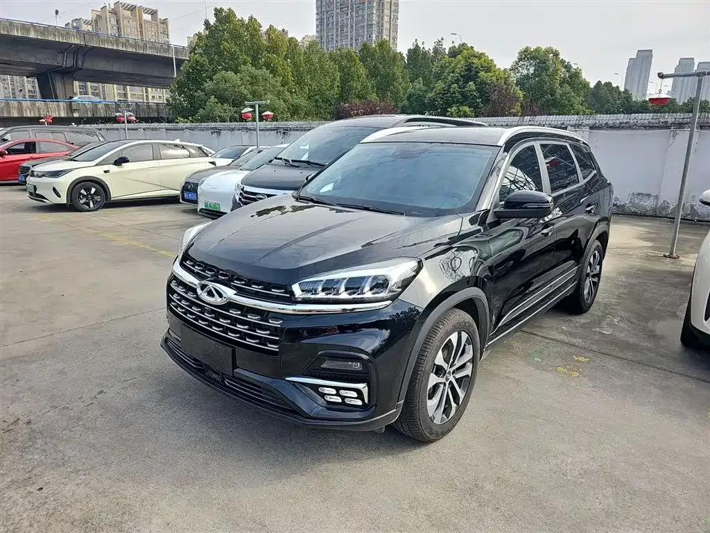 Chery Tiggo 8 — фото 1