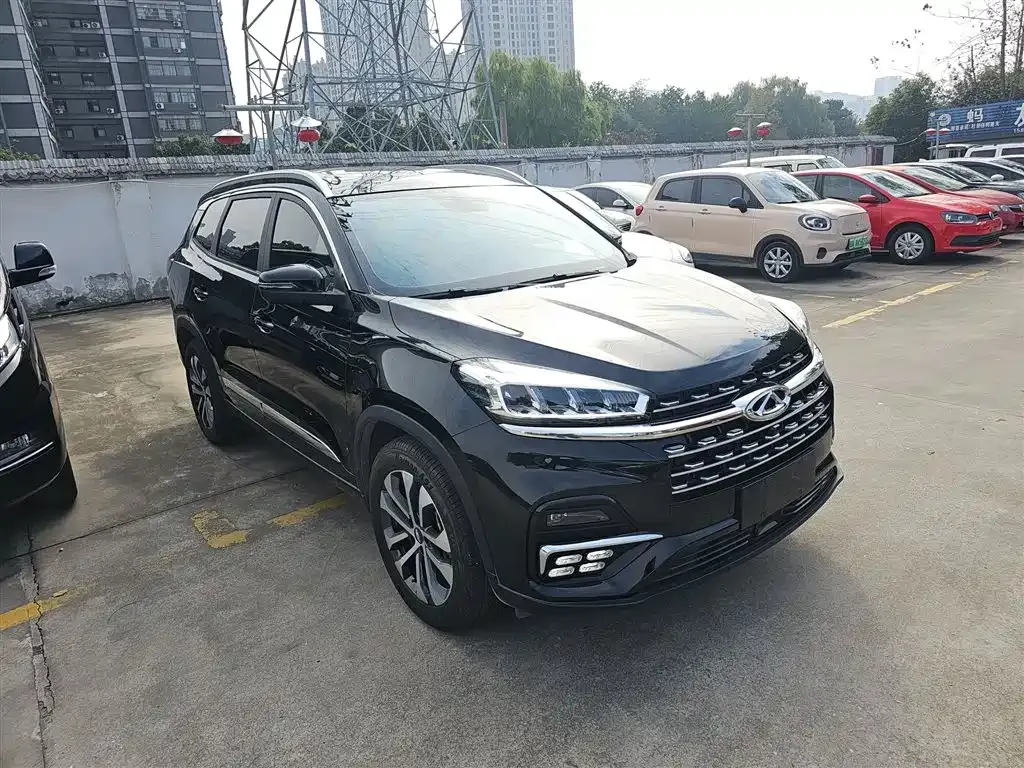 Chery Tiggo 8 — фото 4