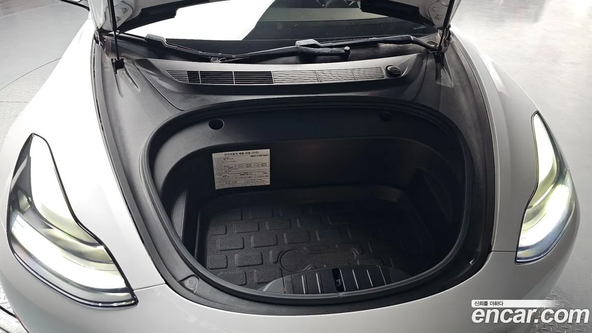 Tesla Model 3 — фото 6