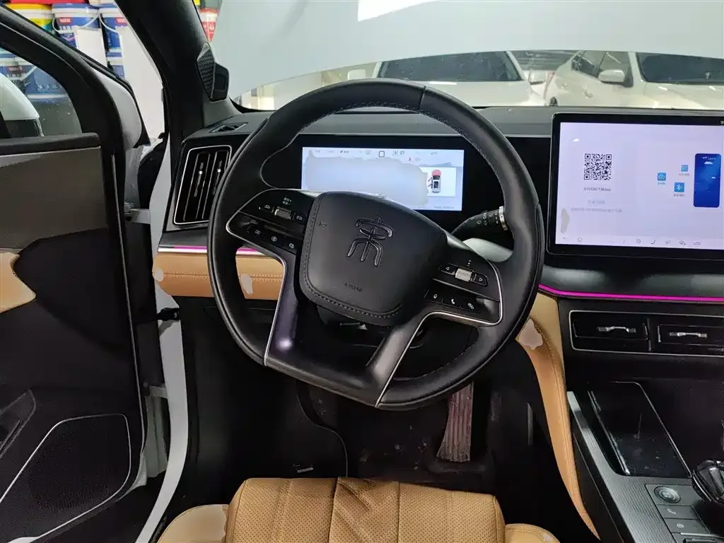 BYD L DM-i — фото 3