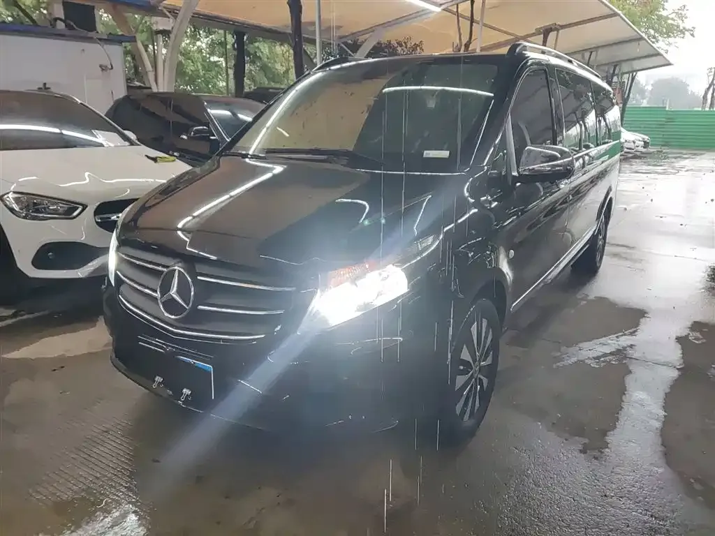 Mercedes-Benz Vito — фото 1