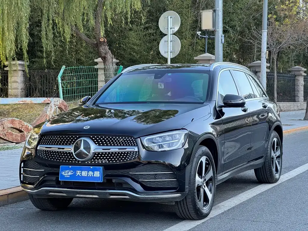 Mercedes-Benz GLC — фото 1