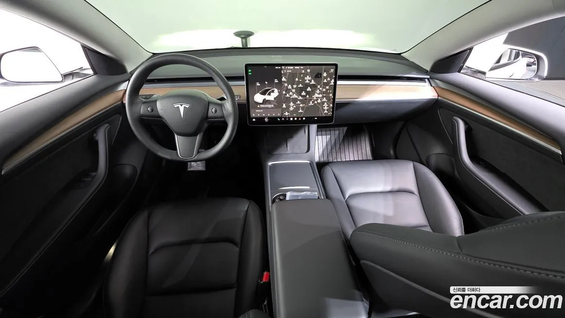 Tesla Model 3 — фото 7