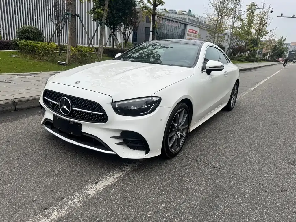 Mercedes-Benz E-Class (Import) — фото 1