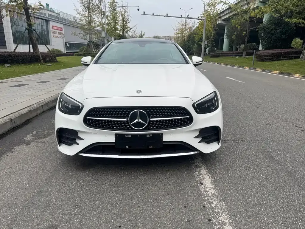 Mercedes-Benz E-Class (Import) — фото 2