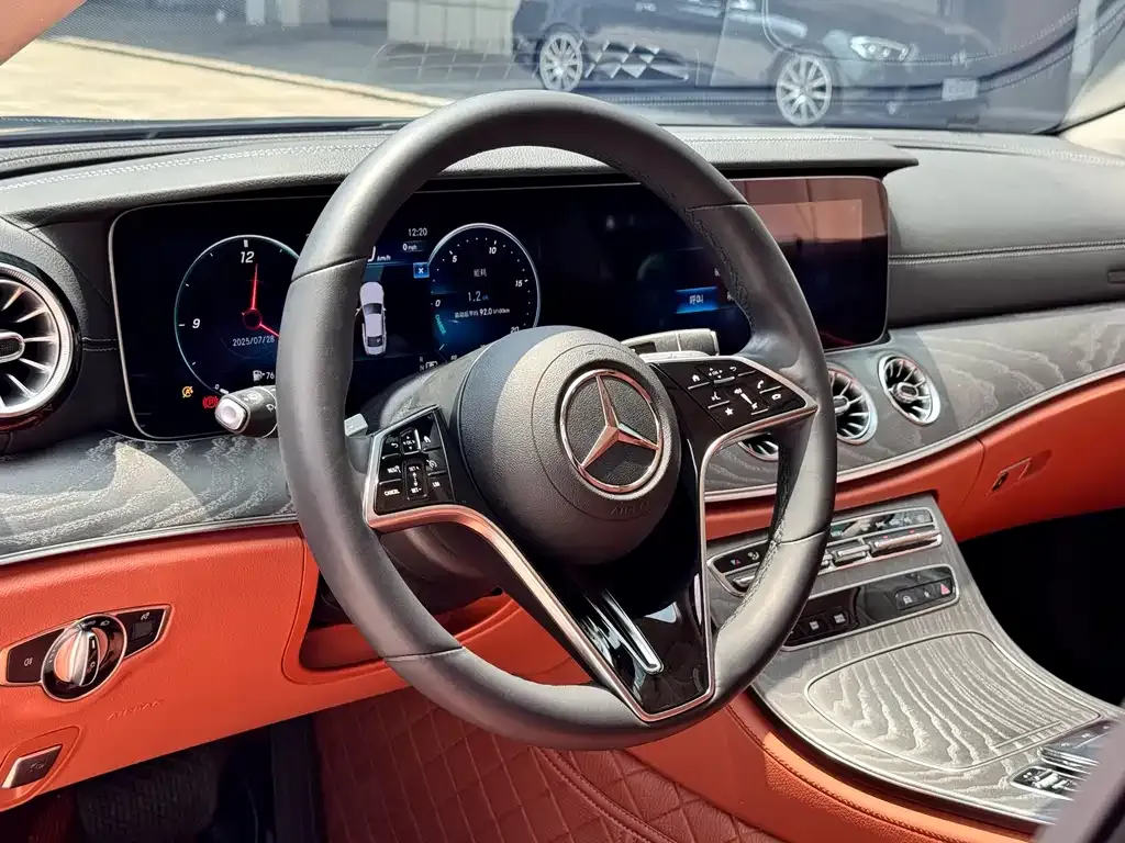 Mercedes-Benz CLS — фото 7
