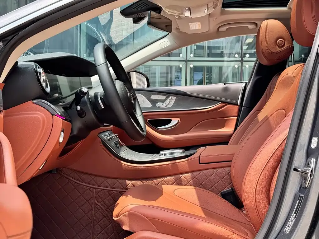 Mercedes-Benz CLS — фото 9