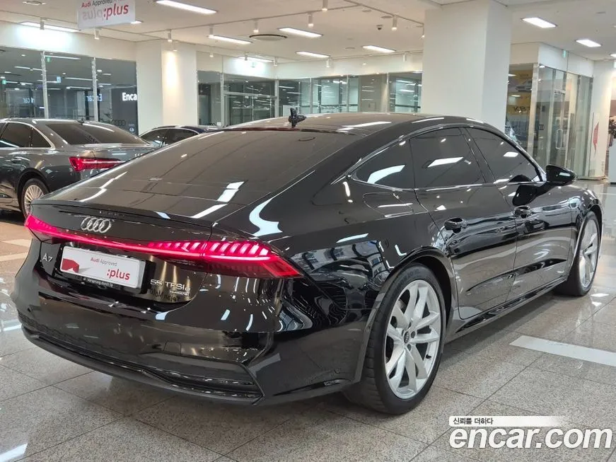 Audi A7 — фото 2