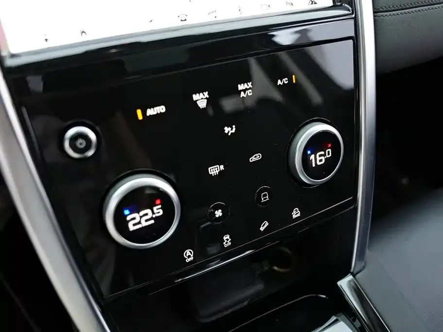 Land Rover Discovery Sport — фото 10