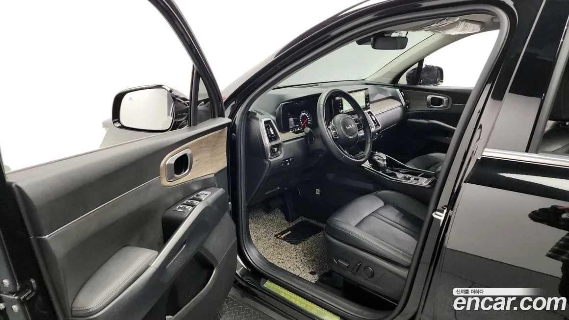 Kia Sorento — фото 10