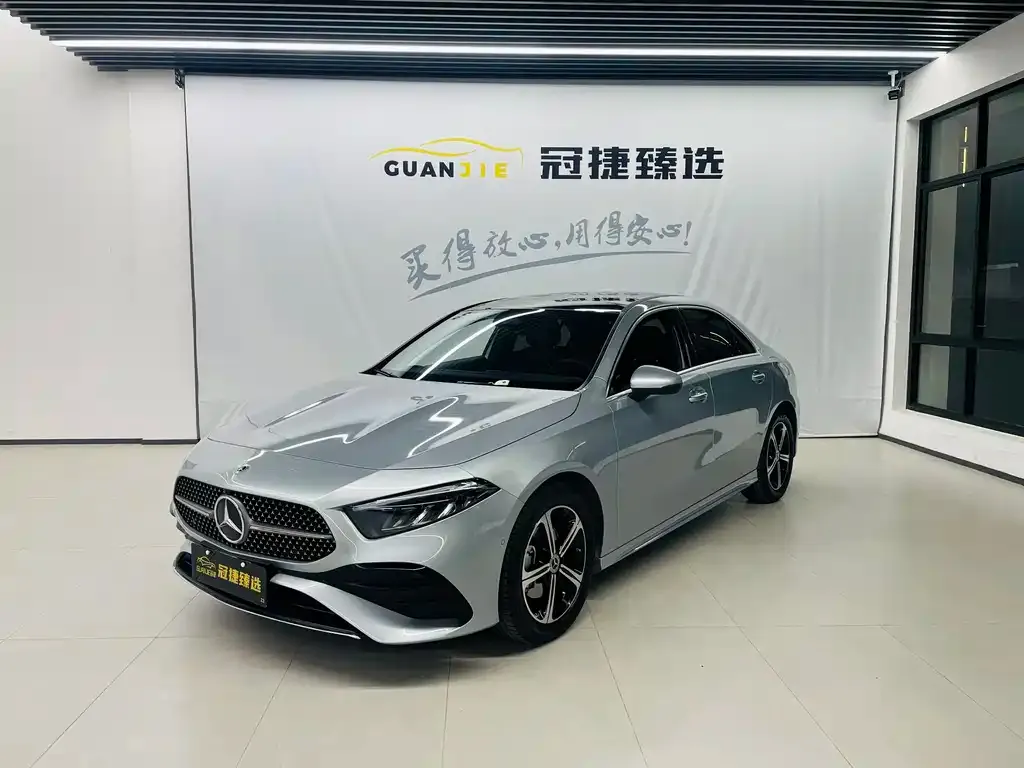 Mercedes-Benz A-Class — фото 1