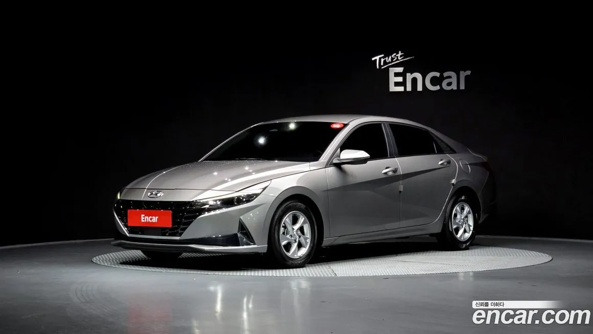 Hyundai AVANTE — фото 1