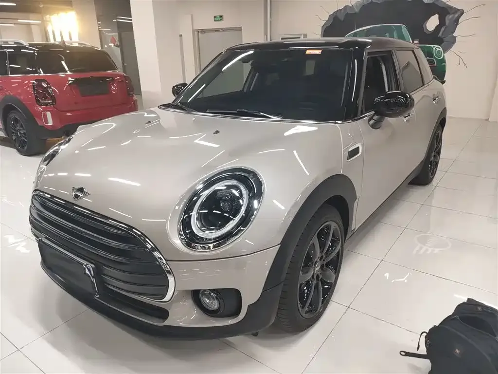 MINI Clubman — фото 2